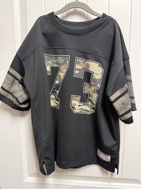 GAP Black Jersey Top with Camo '73' Graphic